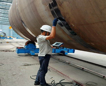 Inspection service in tubular towers